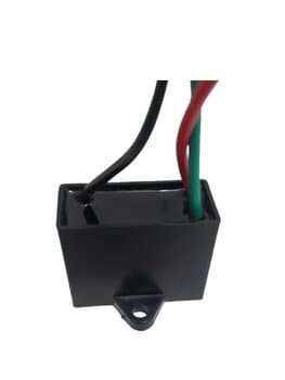 CAPACITOR 002,5UF 3FIOS 1,0+1,5MF QD 450VAC CBB61 010725 - VENTILADOR TETO ALISEU / LATINA 220VOLTS - P/MÓDULO CONTROLE REMOTO 220V 3VELOCIDADES